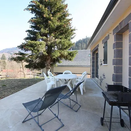 Ferienhaus Maison Confortable A - 8 Pers, Vue Degagee, Parking, Moderne, Proche Centre - Fr-1-608-203 La Bourboule